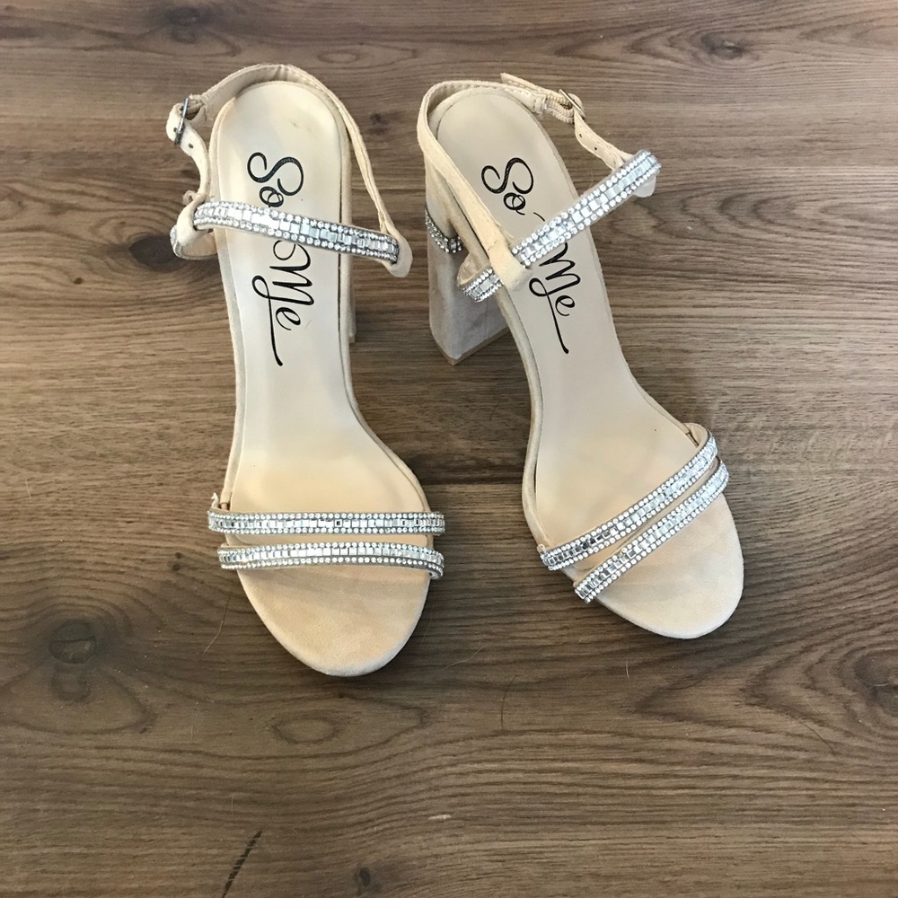 Nude chunky heels